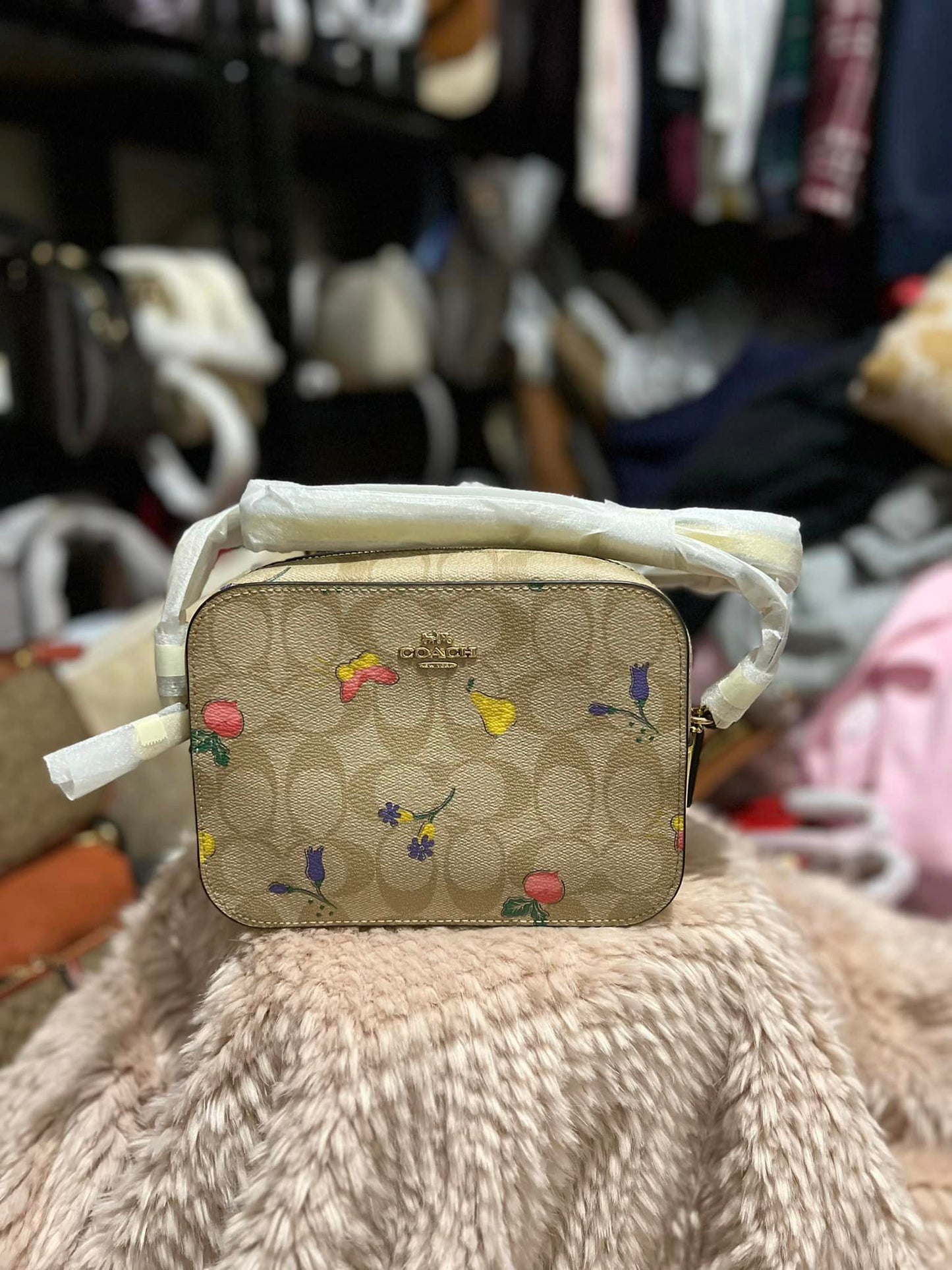 Coach Mini Camera Bag In Signature Canvas With Dreamy Veggie Print - IM/Light Khaki/Retro Yellow