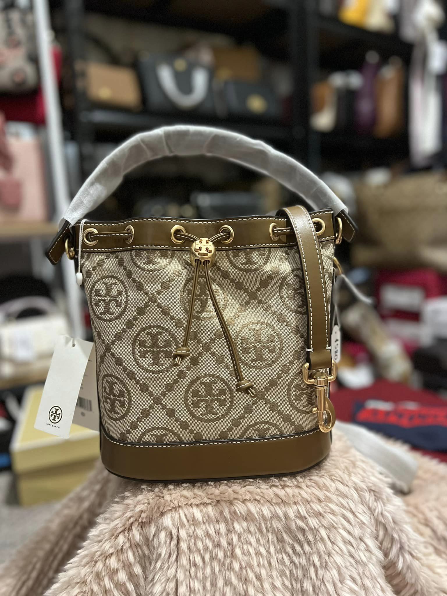 Tory Burch T Monogram Jacquard Bucket Bag - Hazel