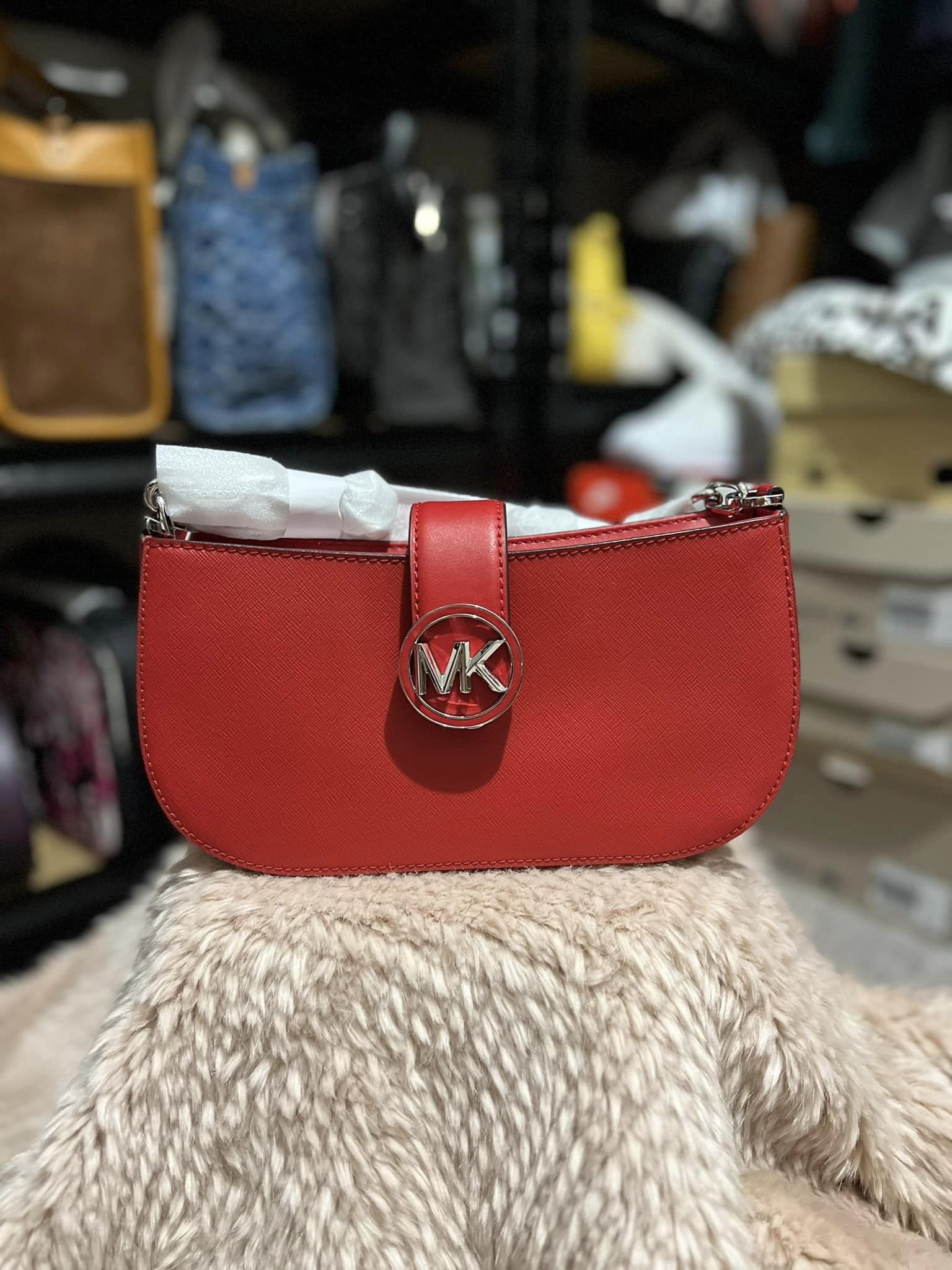 Michael Kors Carmen Small Shoulder Bag - Red